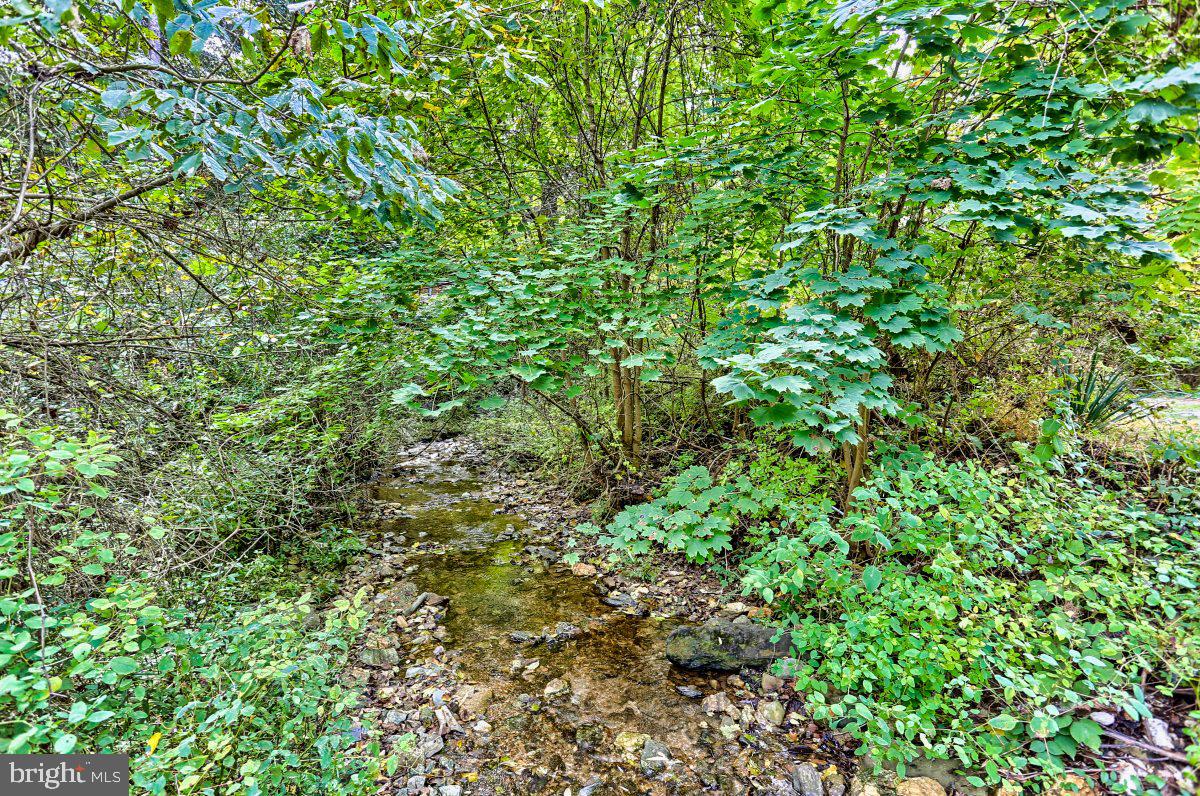 275 Green Valley Road York, PA 17403 - Photo 37 of 61 Gallery Image 37