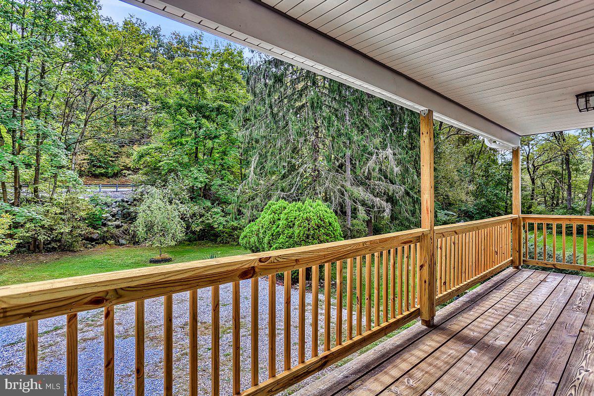 275 Green Valley Road York, PA 17403 - Photo 5 of 61 Gallery Image 5