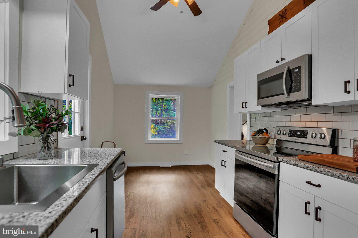 275 Green Valley Road York, PA 17403 - Photo 8 of 61 Gallery Image 8