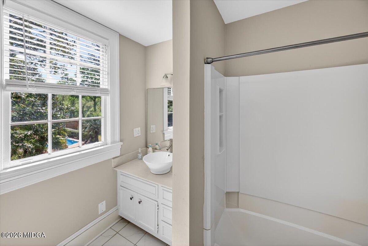 1121 Oakcliff Road Macon, GA 31211 - Photo 36 of 60 31-W7A7868