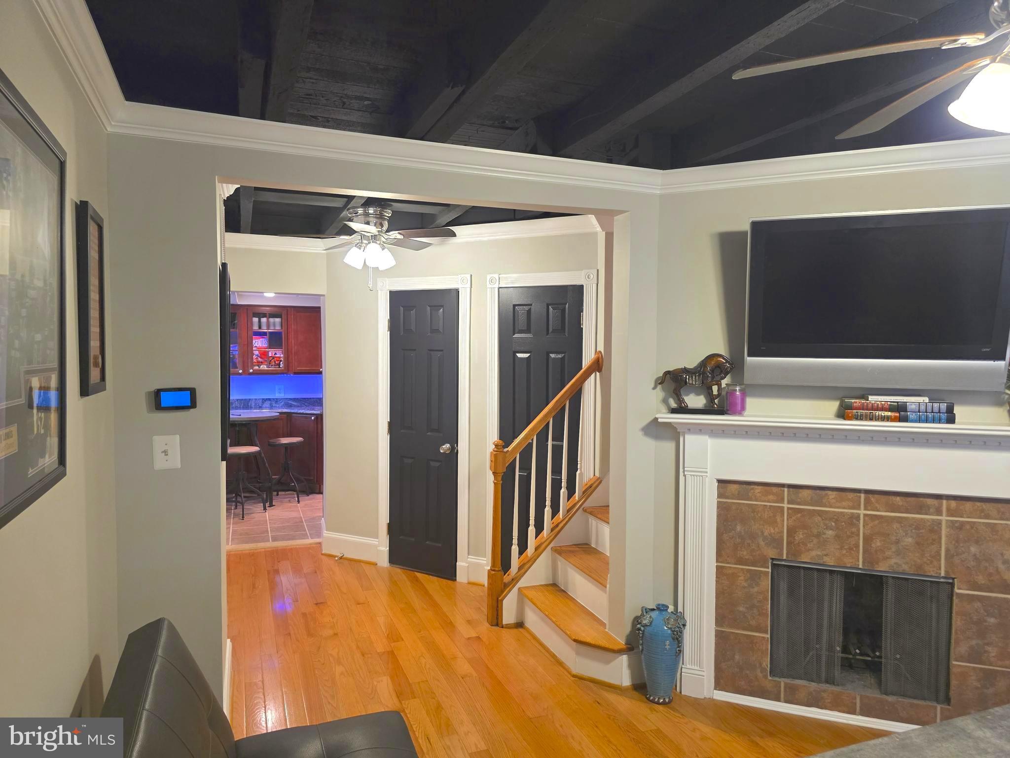 628 Warner Street Baltimore, MD 21230 - Photo 20 of 61 WOOD BURNING FIREPLACE!