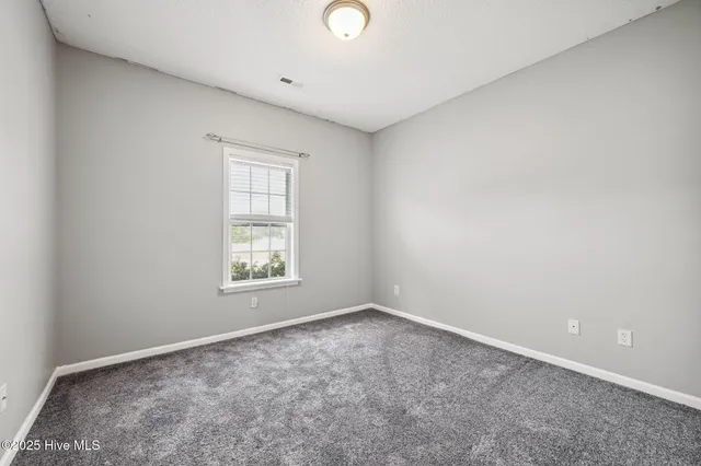 $2,050 | 113 Colville Court, Winnabow, NC 28479