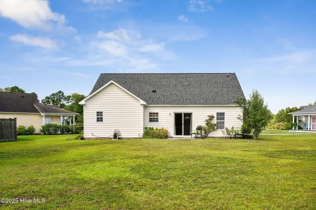 $2,050 | 113 Colville Court, Winnabow, NC 28479