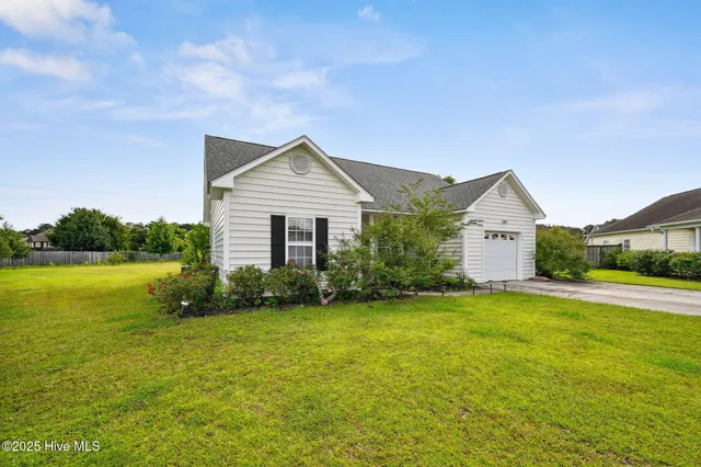 $2,050 | 113 Colville Court, Winnabow, NC 28479