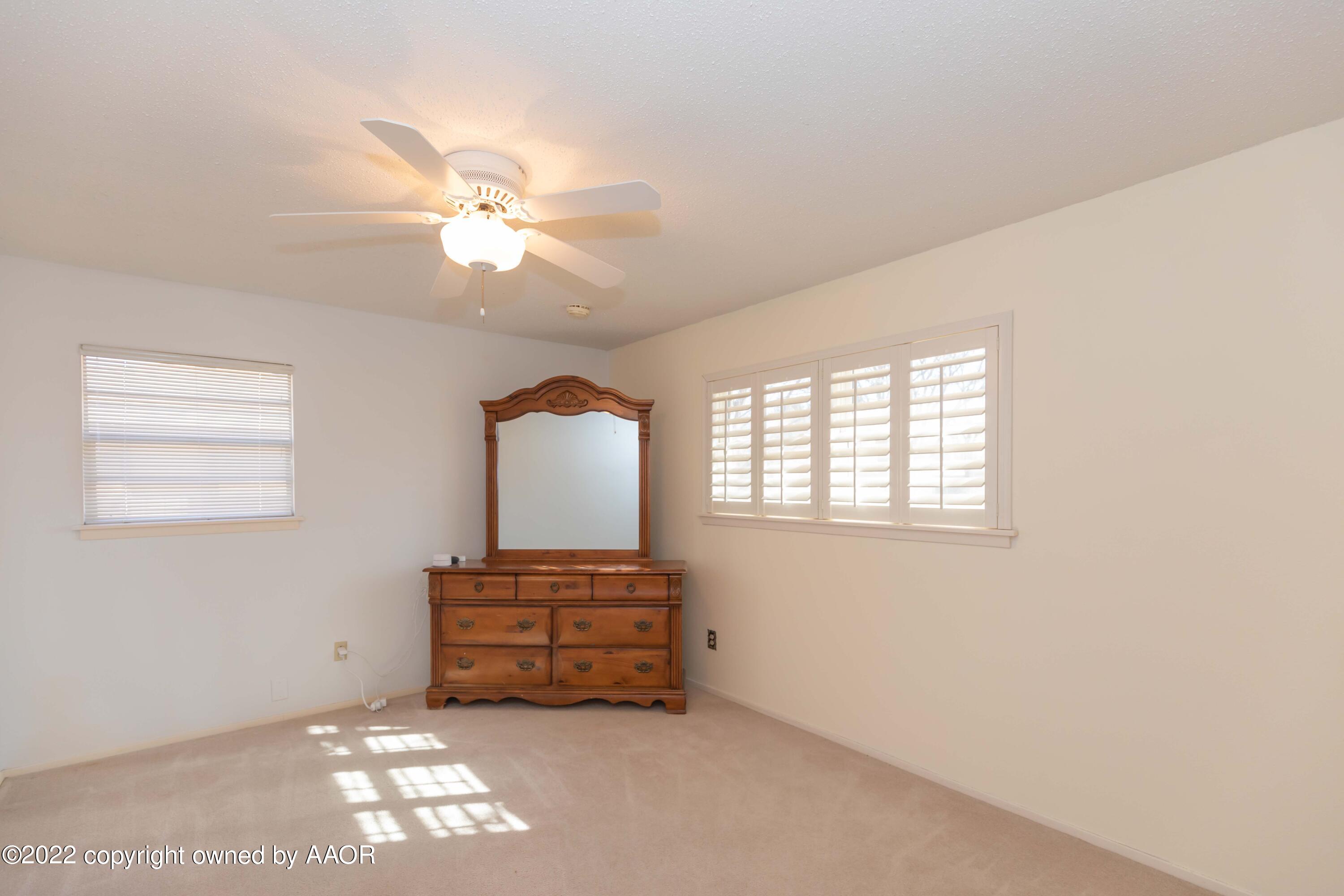 6210 Hanson Road Amarillo, TX 79106 - Photo 27 of 43 BEDROOM 2 VIEW 1