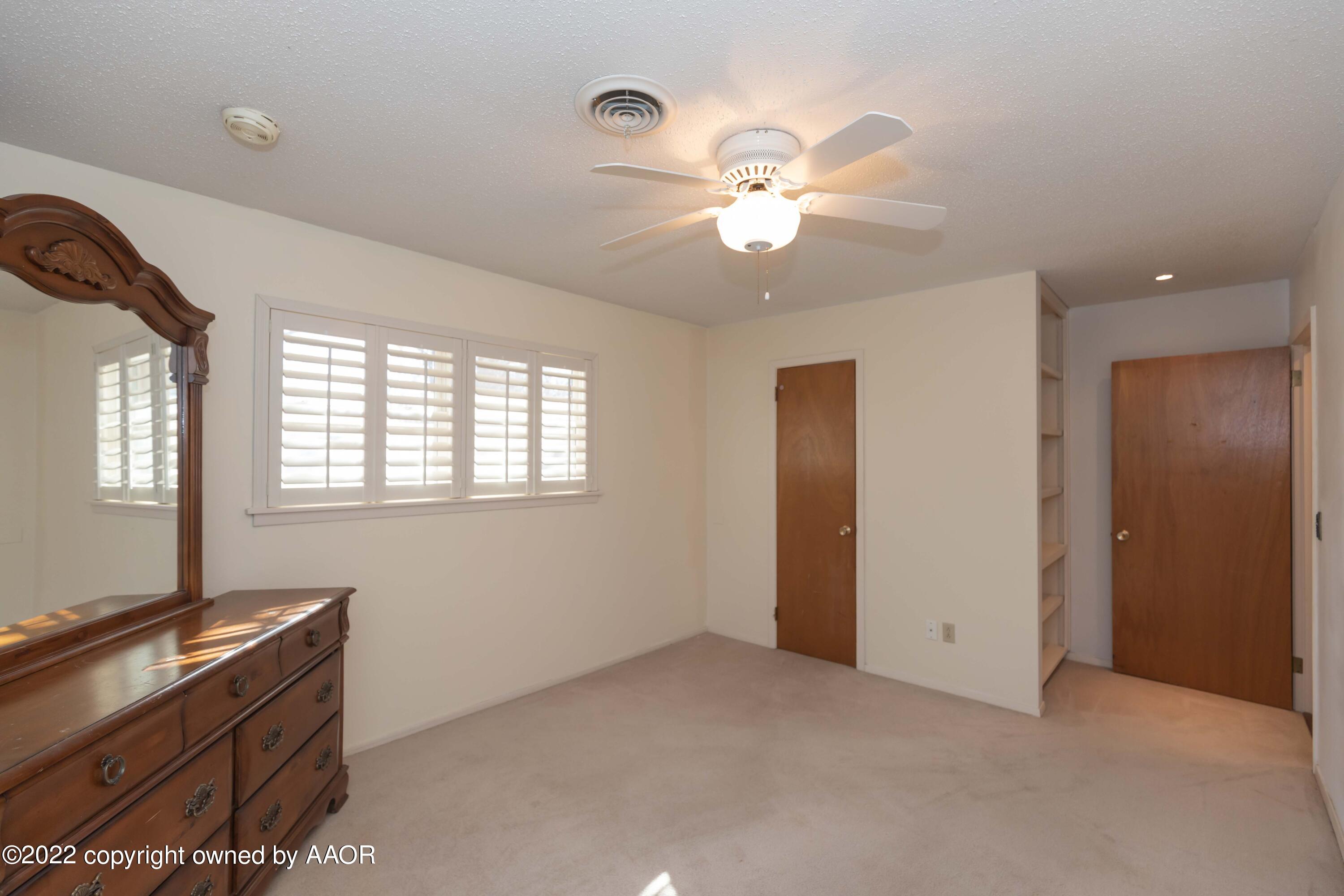 6210 Hanson Road Amarillo, TX 79106 - Photo 29 of 43 BEDROOM 2 VIEW 3