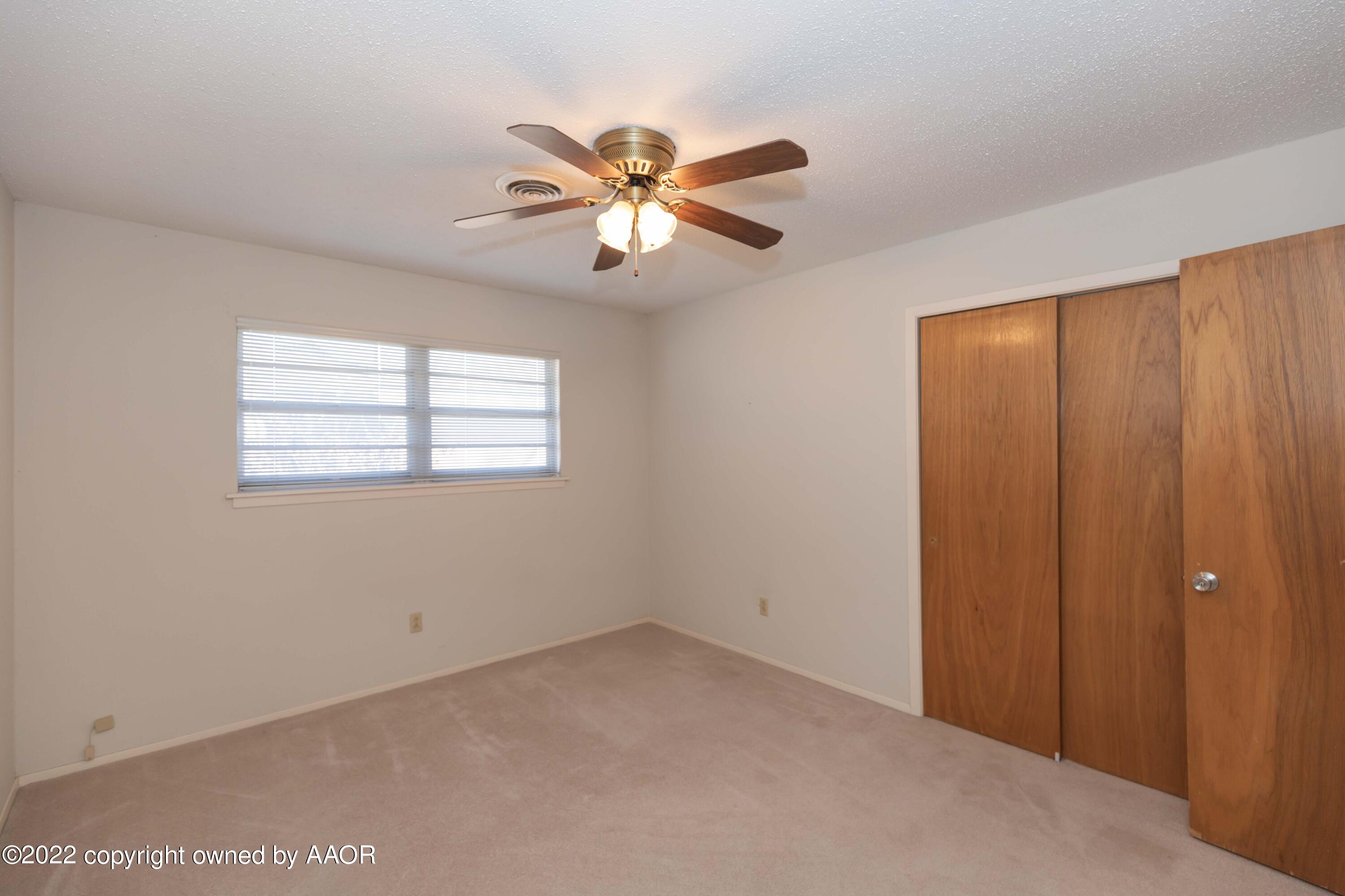 6210 Hanson Road Amarillo, TX 79106 - Photo 34 of 43 BEDROOM 3 VIEW 2
