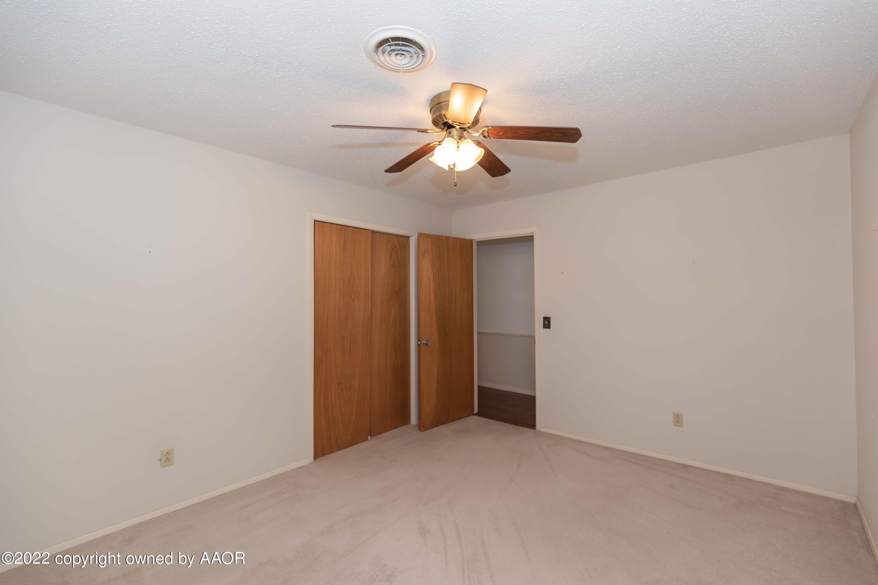 6210 Hanson Road Amarillo, TX 79106 - Photo 36 of 43 BEDROOM 3 VIEW 4