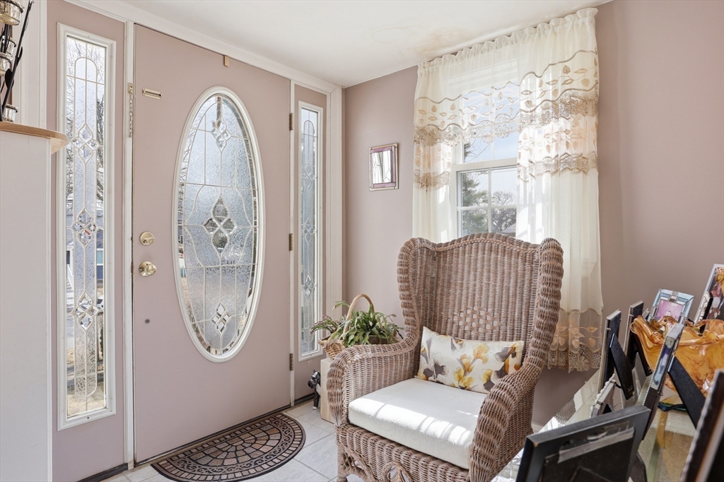 20 Jennings Road Waltham, MA 02451 - Photo 11 of 28