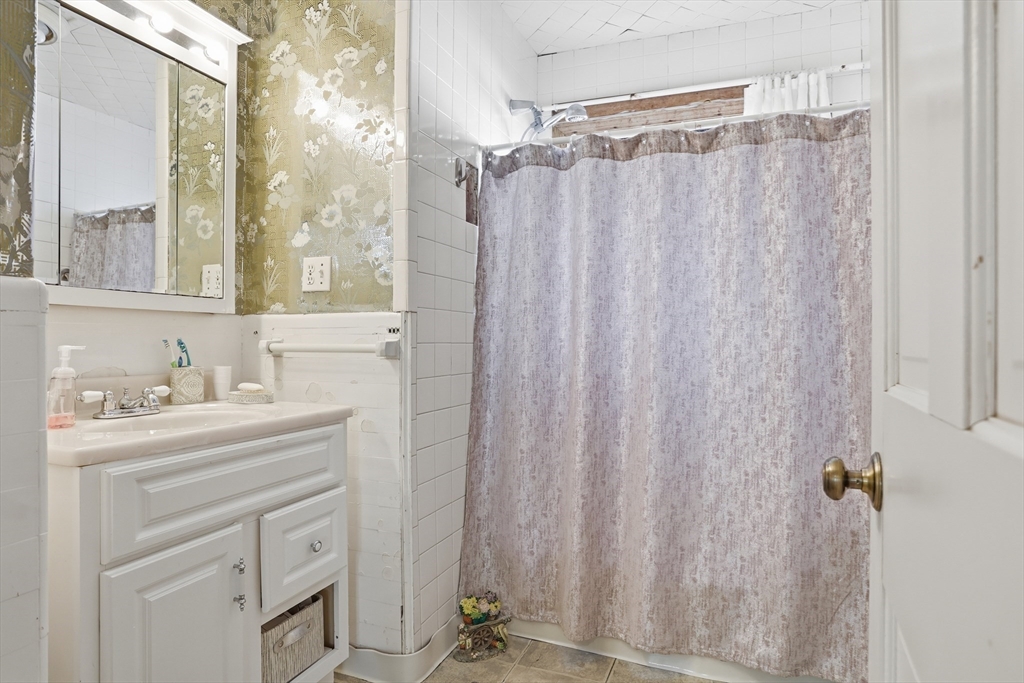 20 Jennings Road Waltham, MA 02451 - Photo 17 of 28