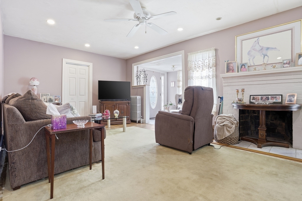 20 Jennings Road Waltham, MA 02451 - Photo 9 of 28