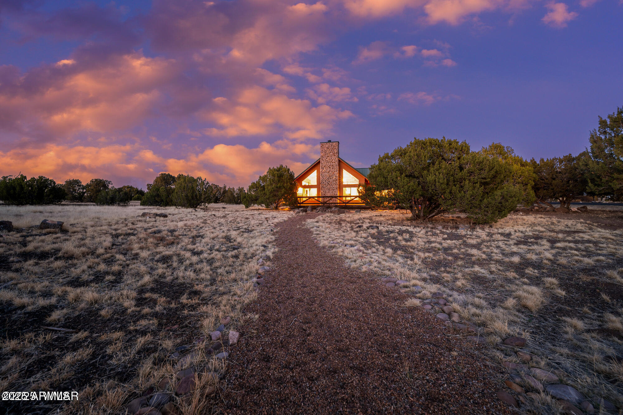 1923 Creekside Circle Show Low, AZ 85901 - Photo 6 of 71 a view of a yard with a tree