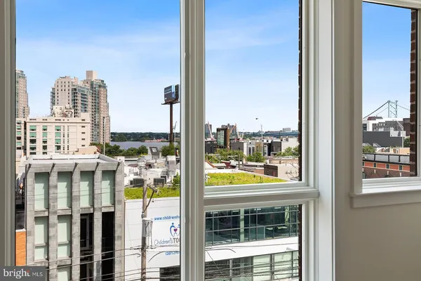 $3,900 | 806 North 2nd Street, Unit TOP 2, Philadelphia, PA 19123