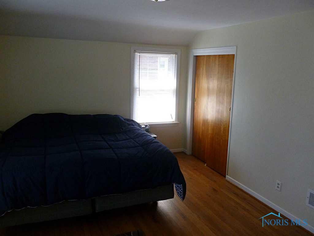 2319 Goddard Road Toledo, OH 43606 - Photo 9 of 11 Master Bedroom.
