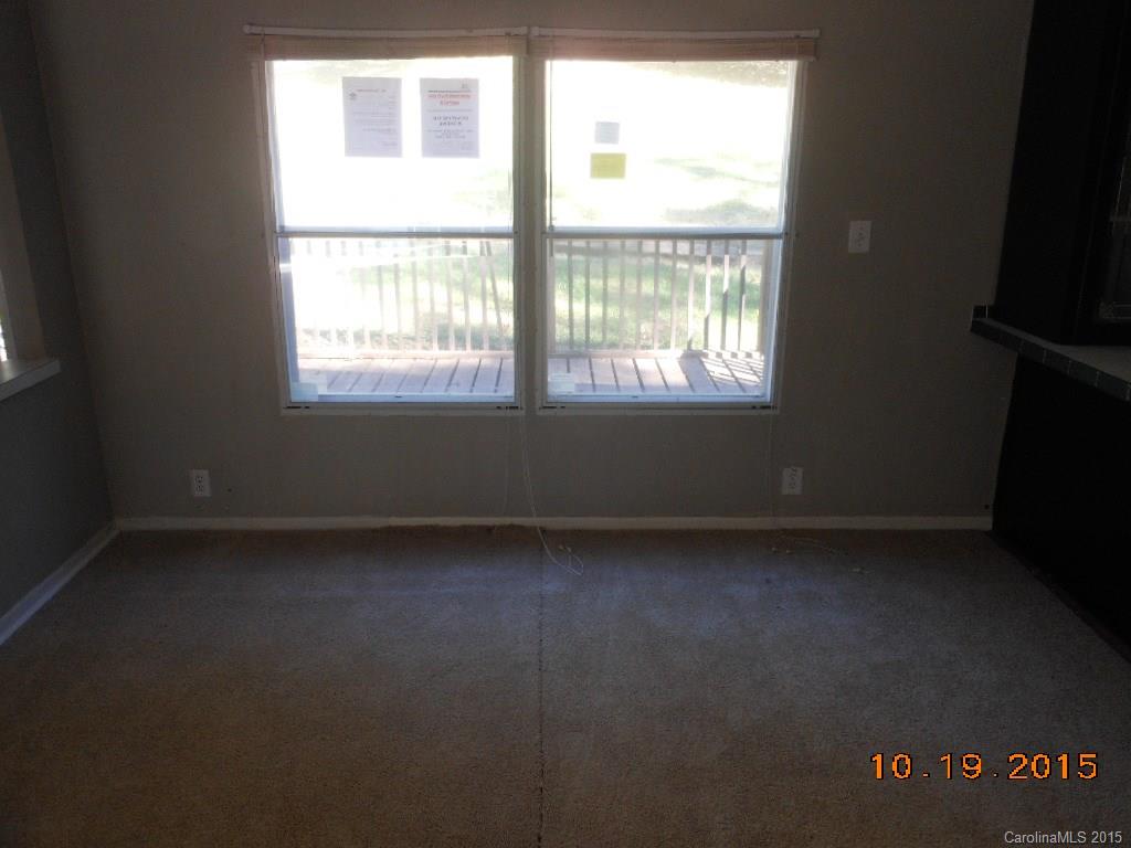 1635 Windermere Road Mount Holly, NC 28120 - Photo 3 of 20 Gallery Image 3