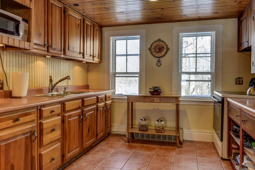 412 Catamount Road Pittsfield, NH 03263 - Photo 5 of 30