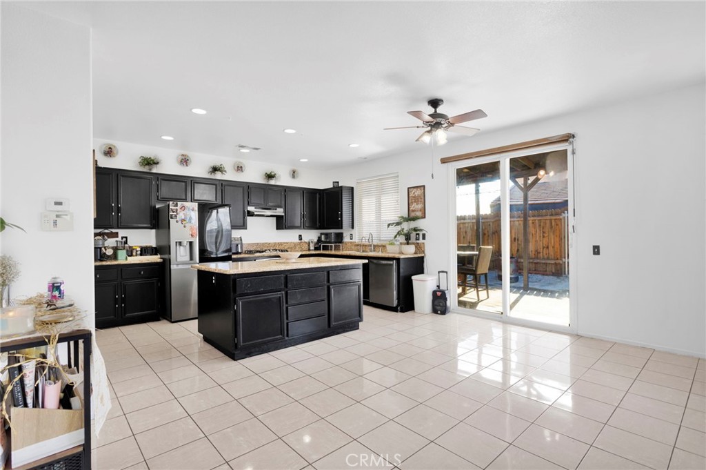 13329 Sunny Ridge Street Hesperia, CA 92344 - Photo 19 of 56