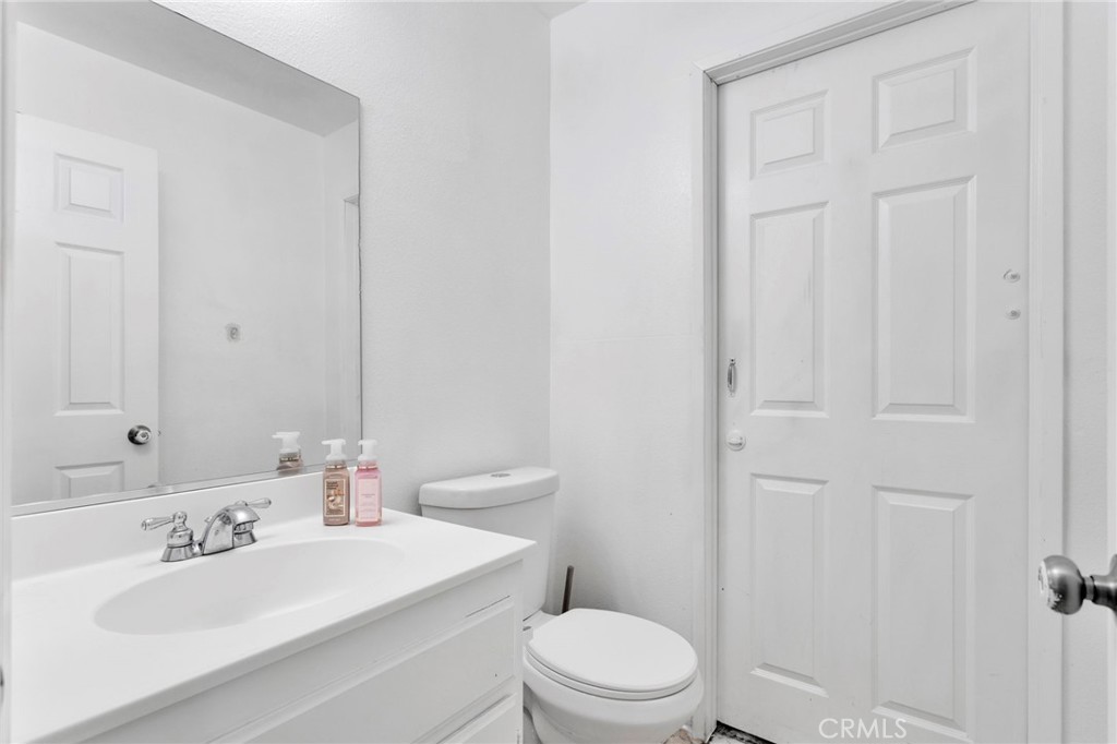 13329 Sunny Ridge Street Hesperia, CA 92344 - Photo 20 of 56