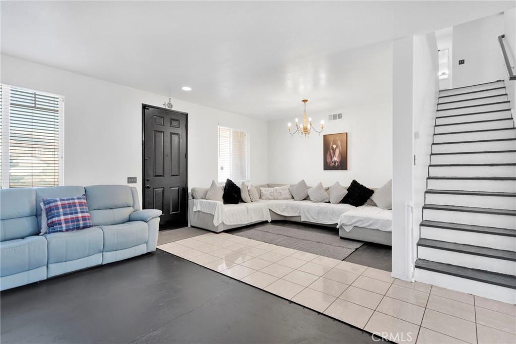 13329 Sunny Ridge Street Hesperia, CA 92344 - Photo 5 of 56