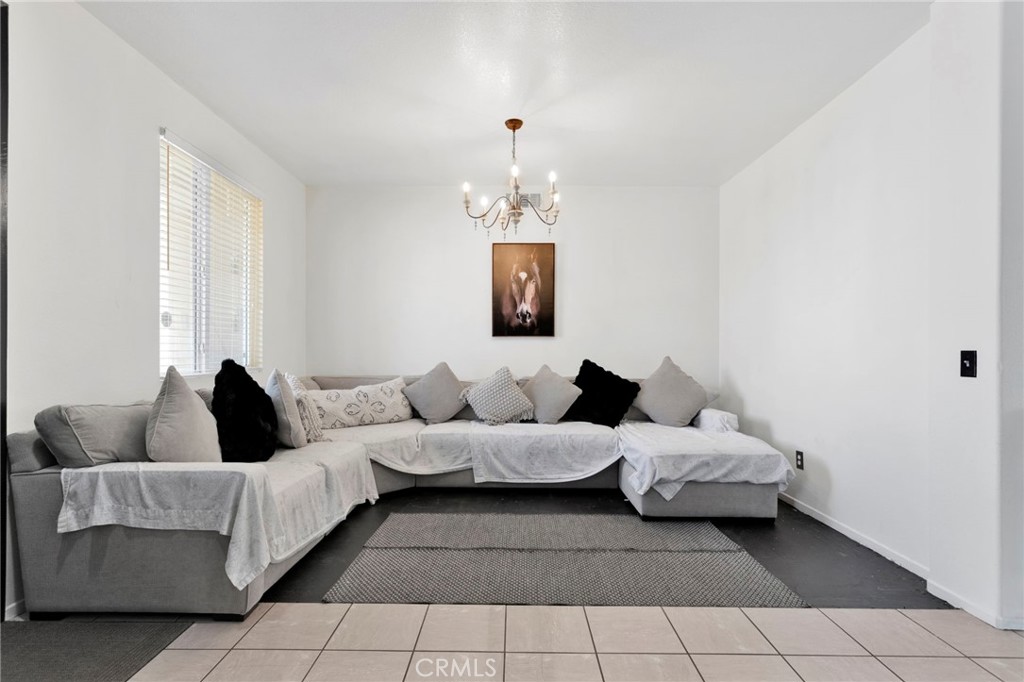 13329 Sunny Ridge Street Hesperia, CA 92344 - Photo 6 of 56