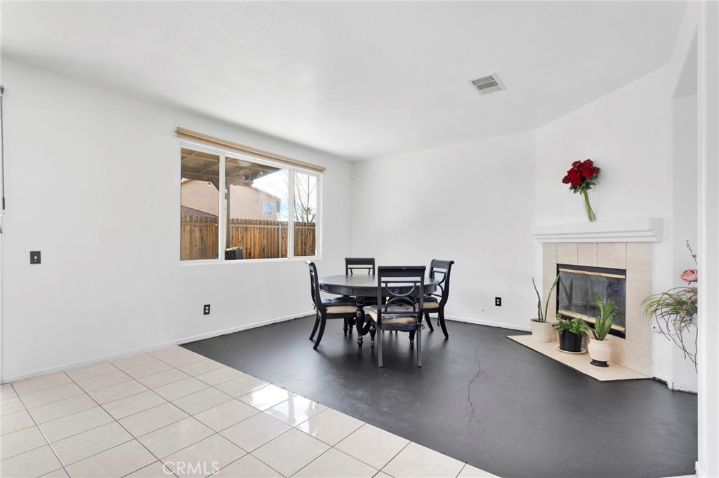 13329 Sunny Ridge Street Hesperia, CA 92344 - Photo 9 of 56