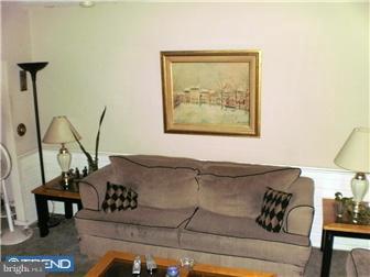 244 Margate Road Upper Darby, PA 19082 - Photo 3 of 7 Living Room