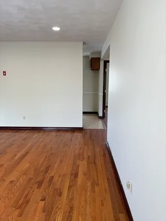 $1,825 | 77 Star Street, Unit 4, Pawtucket, RI 02860