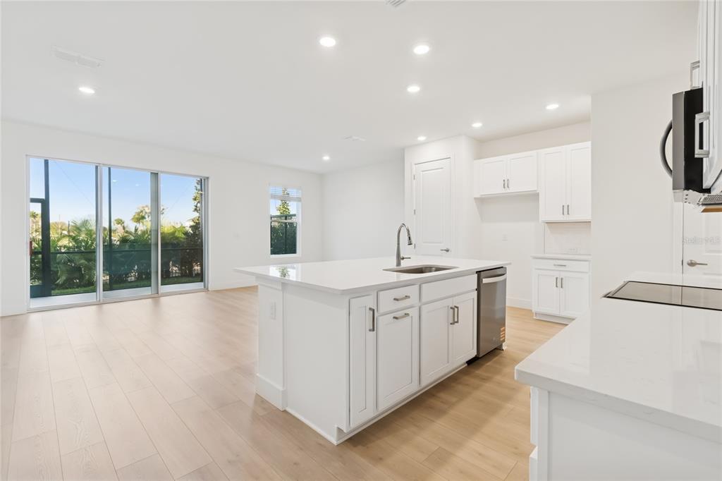 11726 Full Moon Loop Parrish, FL 34219 - Photo 4 of 44