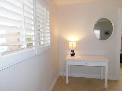 $8,500 | 108 Northeast 30th Street, Wilton Manors, FL 33334
