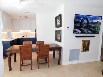 $8,500 | 108 Northeast 30th Street, Wilton Manors, FL 33334