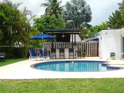 $8,500 | 108 Northeast 30th Street, Wilton Manors, FL 33334