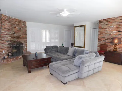 $8,500 | 108 Northeast 30th Street, Wilton Manors, FL 33334