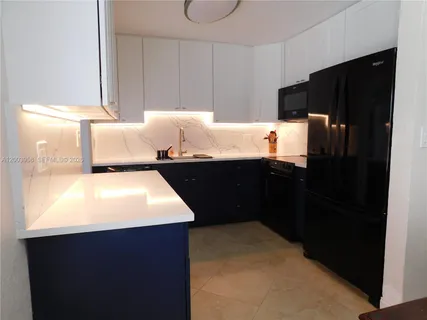 $8,500 | 108 Northeast 30th Street, Wilton Manors, FL 33334