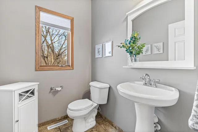 $600,000 | 10813 185th Court Northwest, Elk River, MN 55330