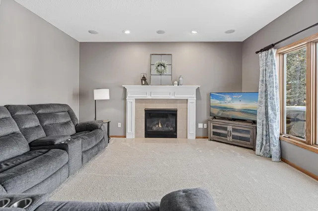 $600,000 | 10813 185th Court Northwest, Elk River, MN 55330