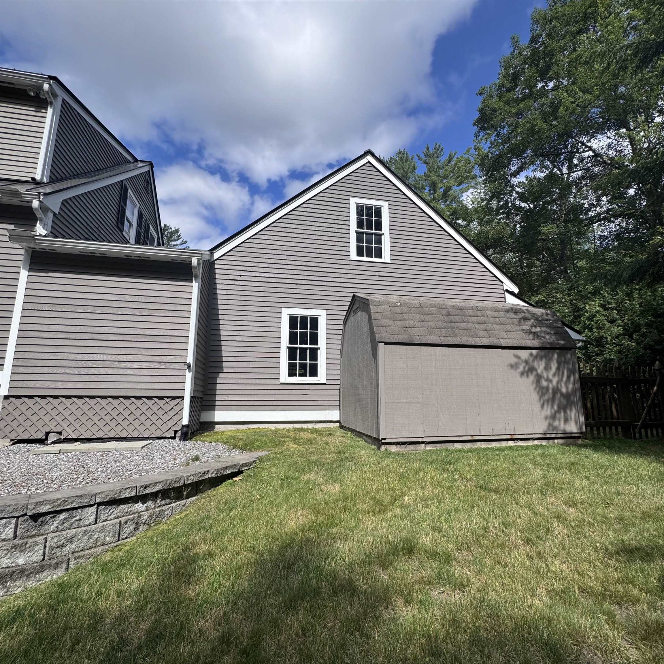 44 Stowell Road Bedford, NH 03110 - Photo 21 of 26