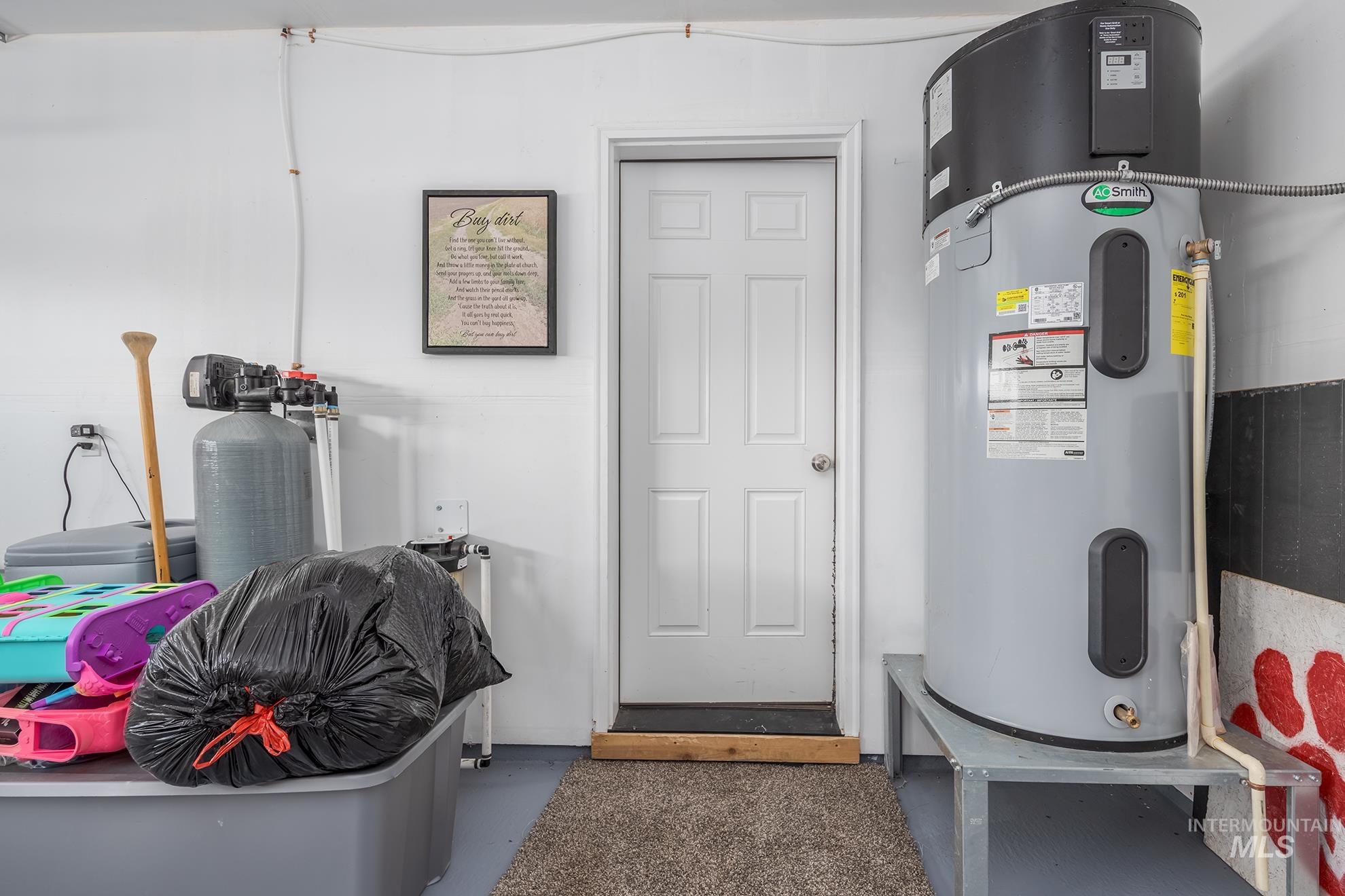 1049 Price Road Weiser, ID 83672 - Photo 31 of 47 Utility room