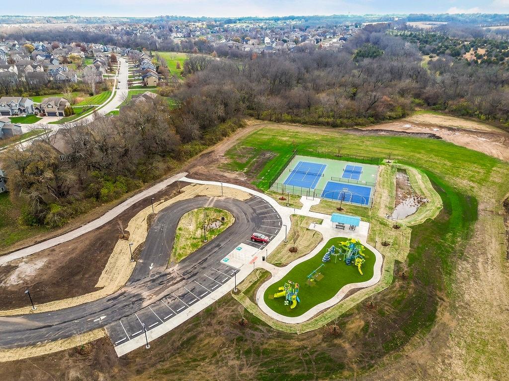 2709 Southwest Golden Eagle Road Lee's Summit, MO 64082 - Photo 23 of 35