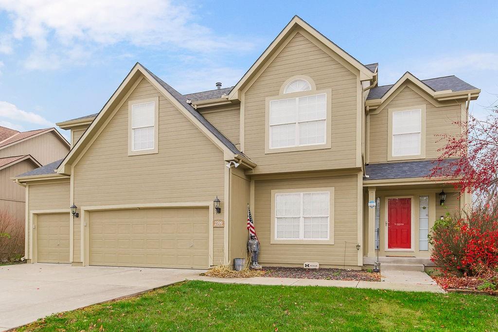 2709 Southwest Golden Eagle Road Lee's Summit, MO 64082 - Photo 3 of 35