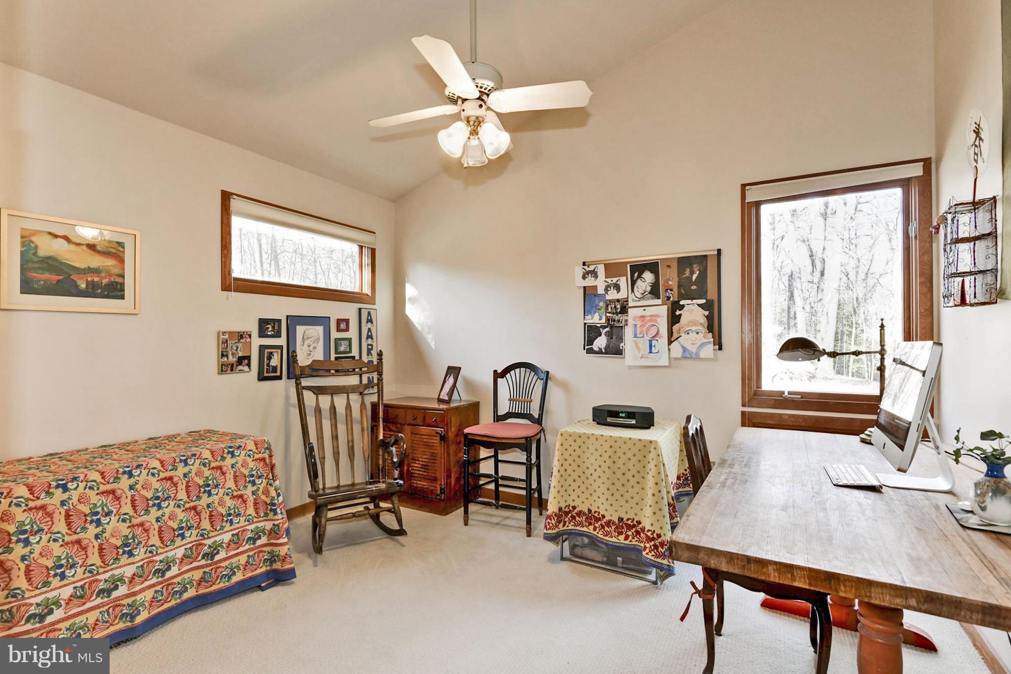10905 Hunter Station Road Vienna, VA 22181 - Photo 22 of 30 Bedroom