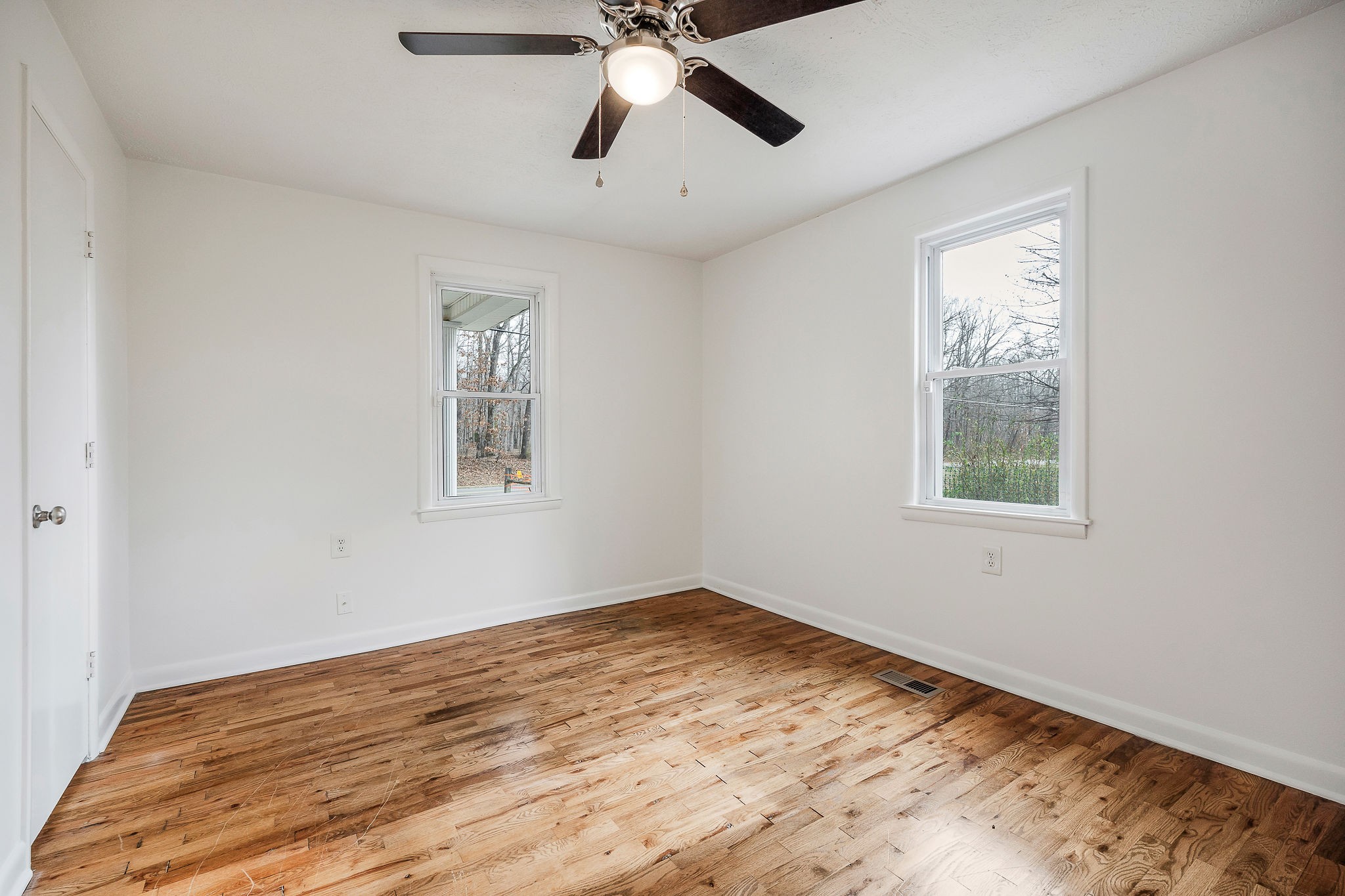 240 Blue Hill Road Woodbury, TN 37190 - Photo 13 of 17 a view of empty room with window