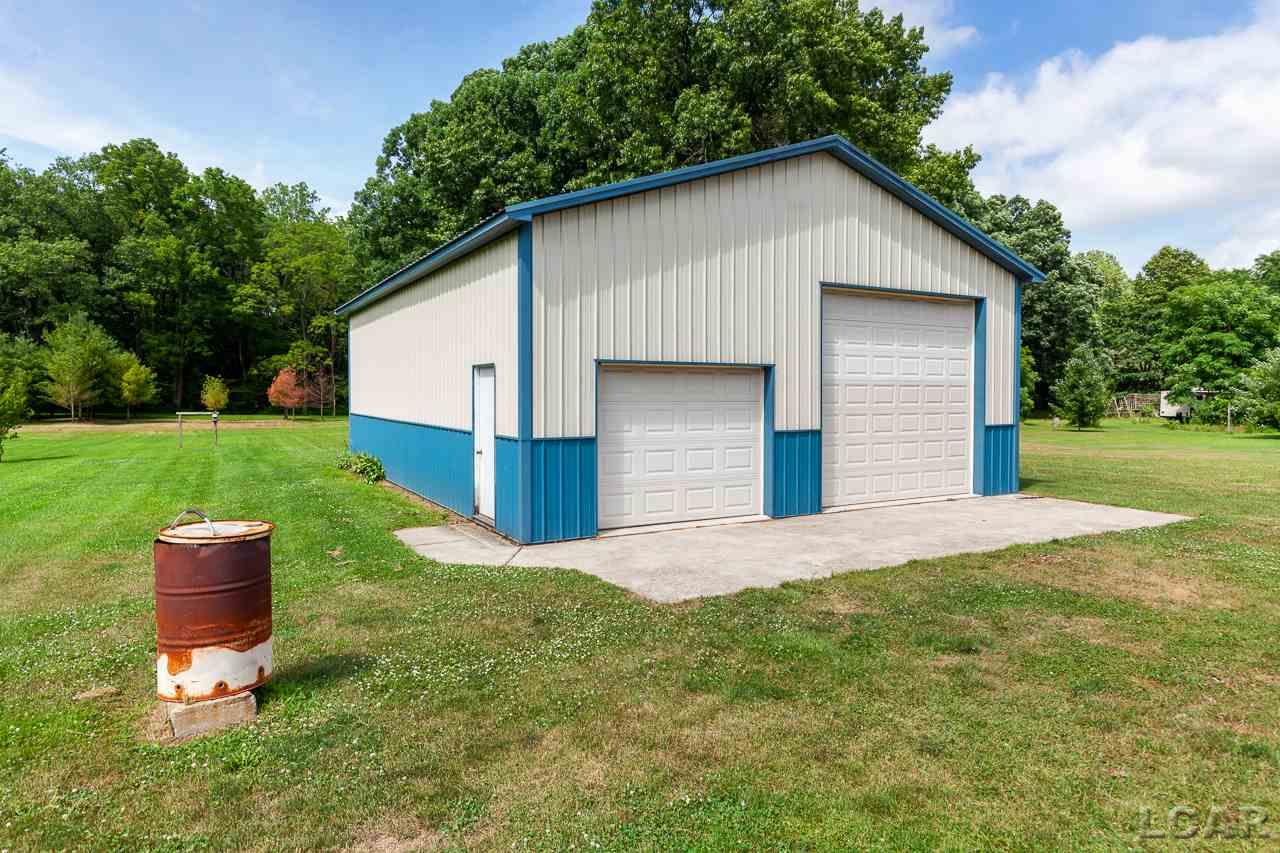 2692 East Carleton Road Adrian, MI 49221 - Photo 2 of 41 30X40
