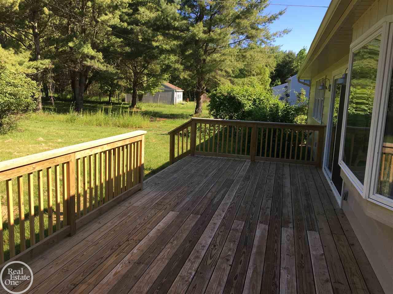 2282 Lakeshore Road Applegate, MI 48401 - Photo 13 of 55