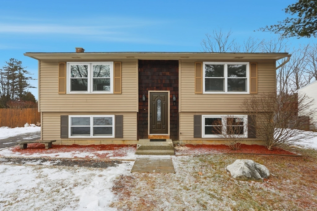 5 Marco Drive Pittsfield, MA 01201 - Photo 2 of 26