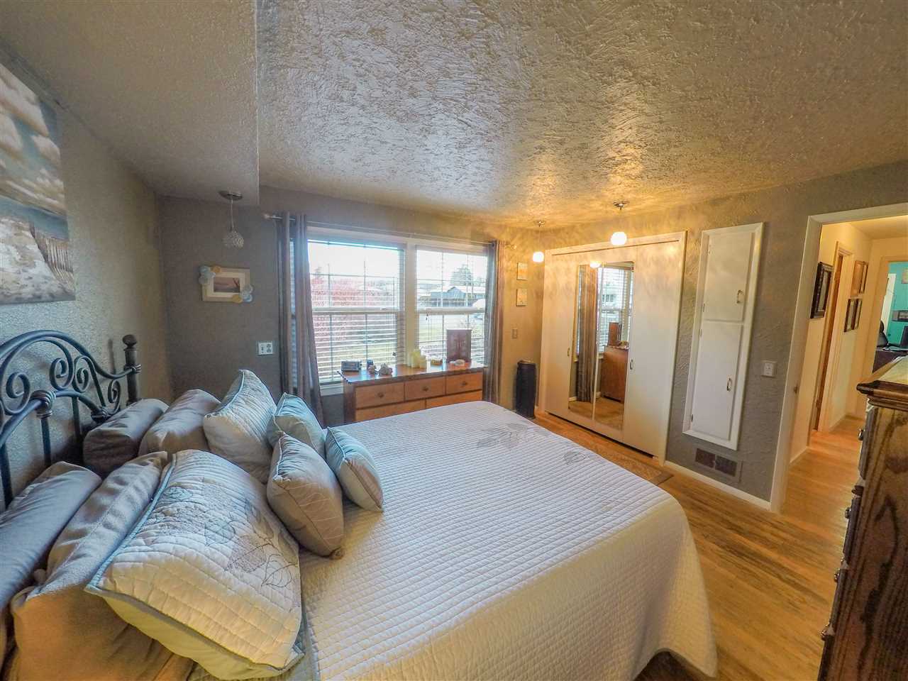 1714 North Felts Road Spokane Valley, WA 99206 - Photo 4 of 20 Gallery Image 4