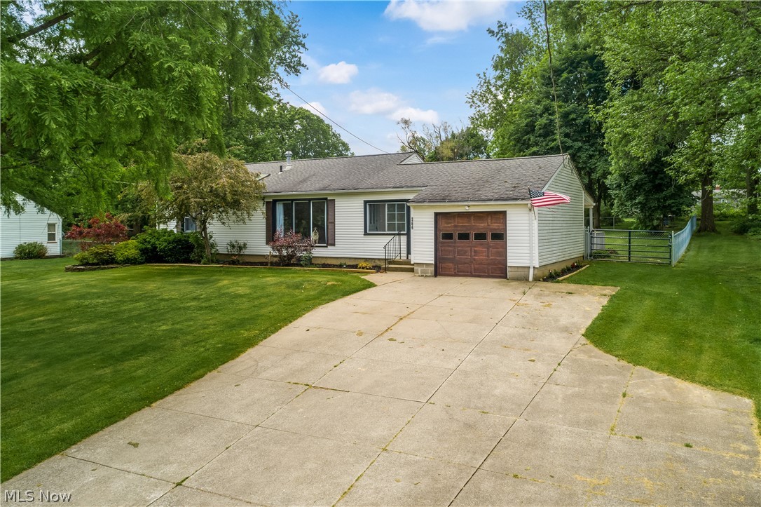 612 Center Road New Franklin, OH 44319 - Photo 29 of 33