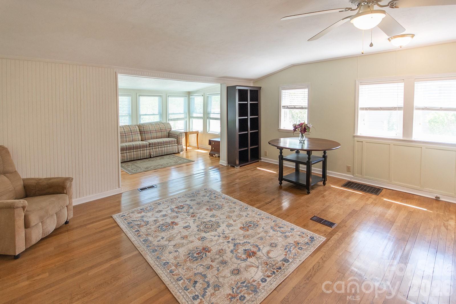 59 South Front Street Franklin, NC 28734 - Photo 14 of 40