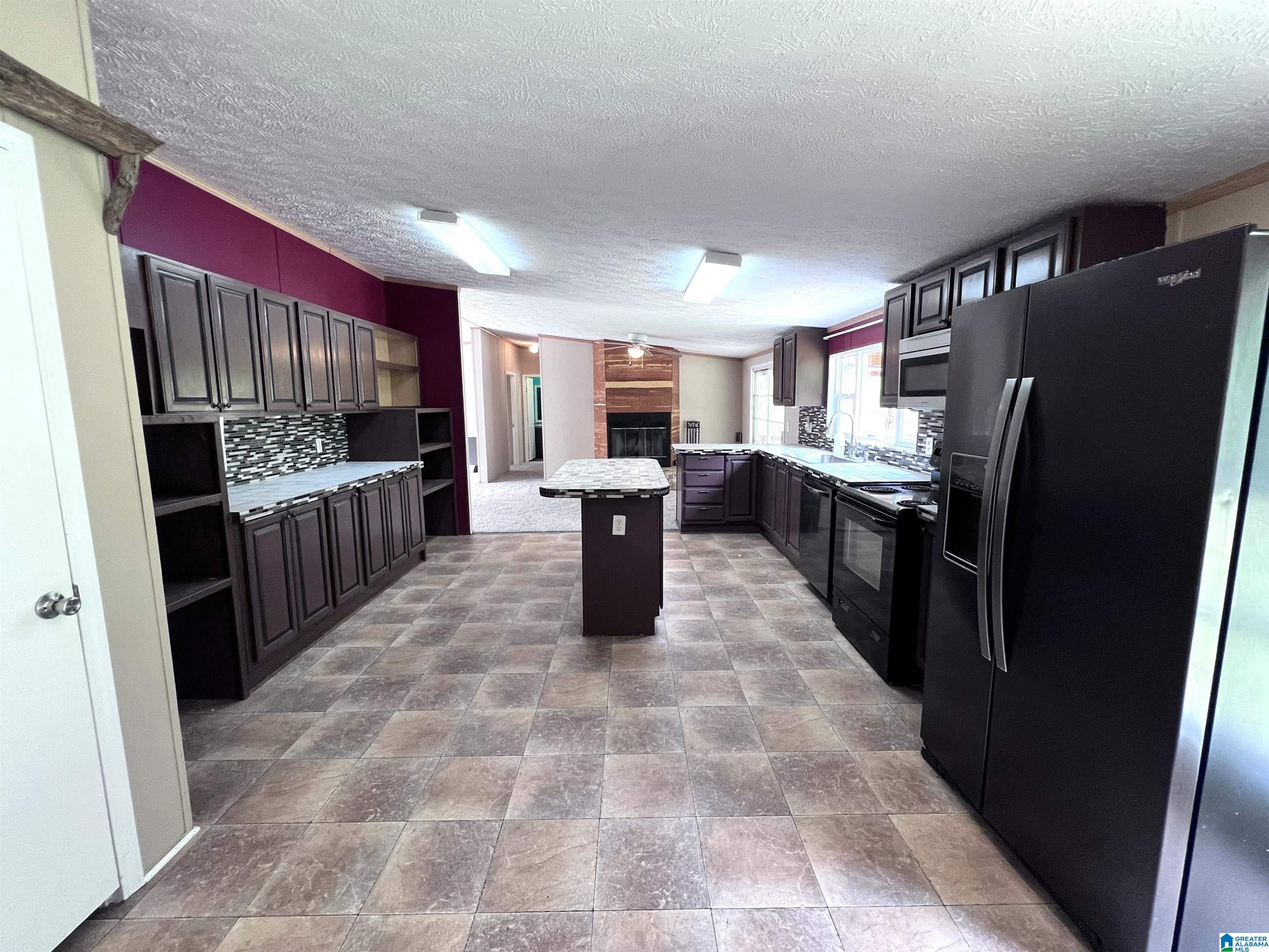 311 Hilltop Road Weaver, AL 36277 - Photo 5 of 36