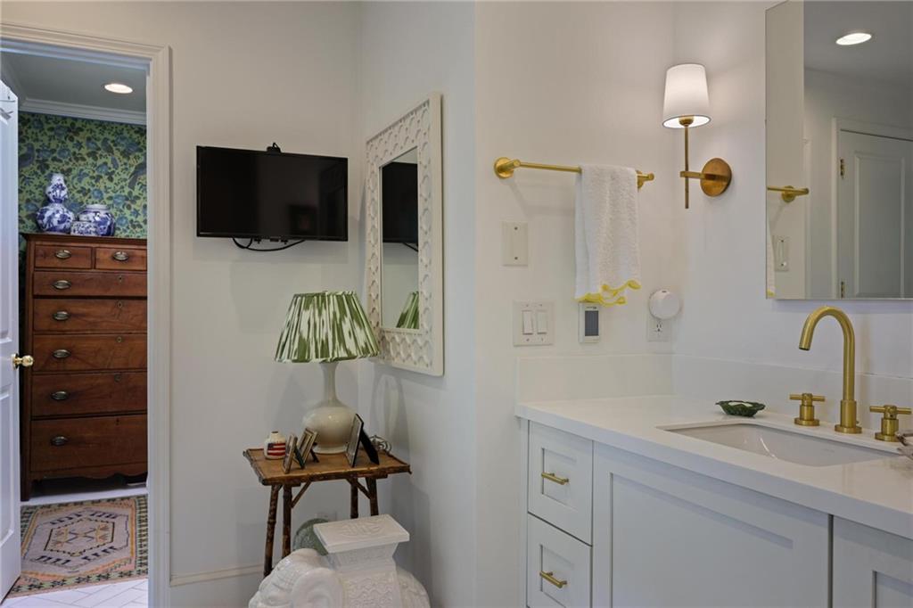 349 Pineland Road Northwest Atlanta, GA 30342 - Photo 27 of 37 Gallery Image 27