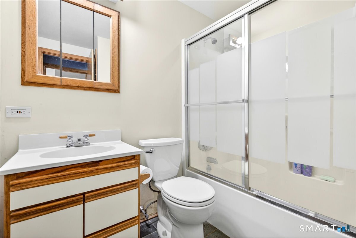 454 Old Cellar Road Orange, CT 06477 - Photo 25 of 40